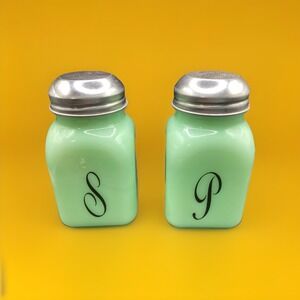 Vtg. Jadeite Salt & Pepper Shakers-Mid-Century Modern/Retro Monogramed S&P